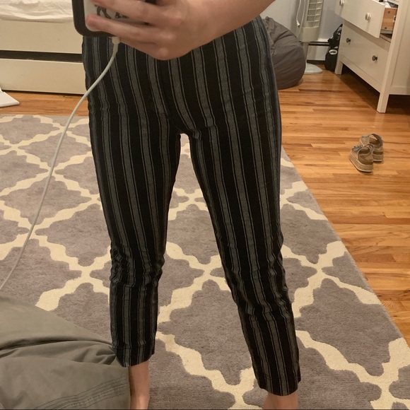 Brandy Melville Tilden Pants - Picture 3 of 3